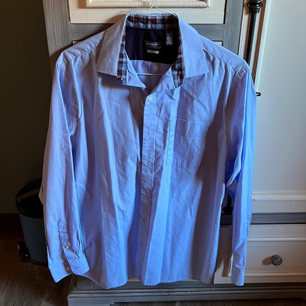 Van Heusen dress shirt